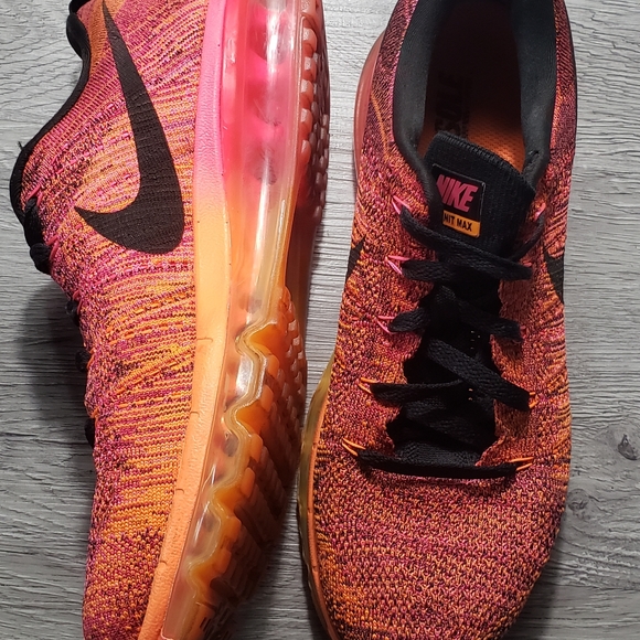 Nike Flyknit Max Total Sunset/Pink Womens Sz 8.5 - Picture 1 of 7